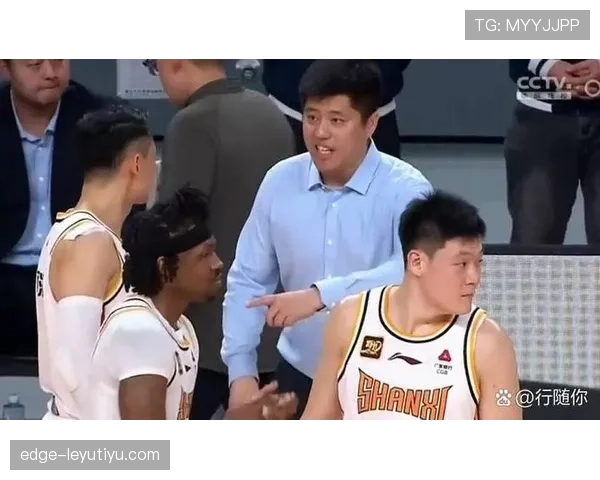 战术犯规的判罚标准：何时构成黄牌级别的故意犯规？